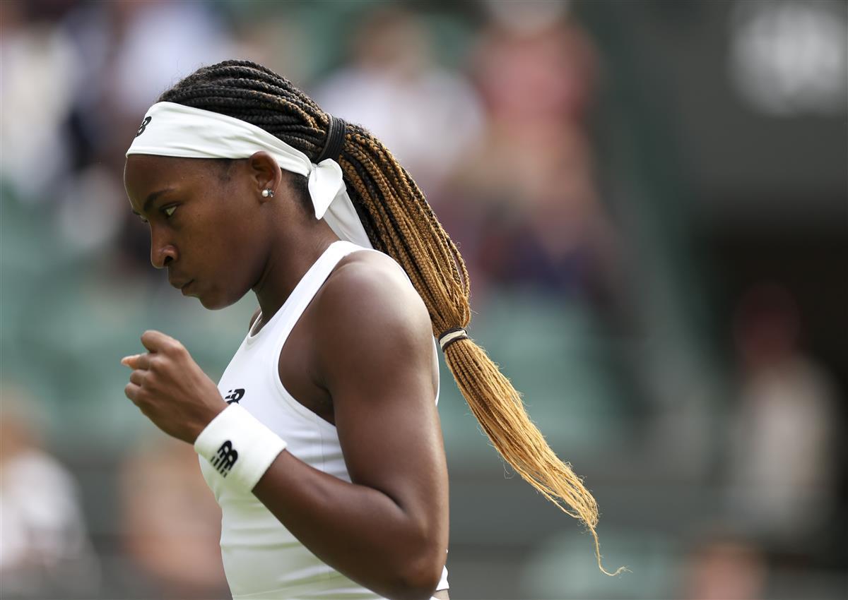 争篮球权的 争篮球权的