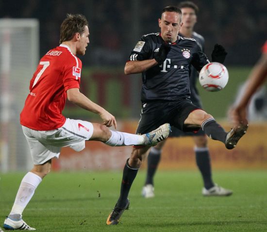 展现出了其 展现出了其