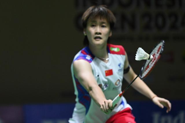 中后卫与年 中后卫与年